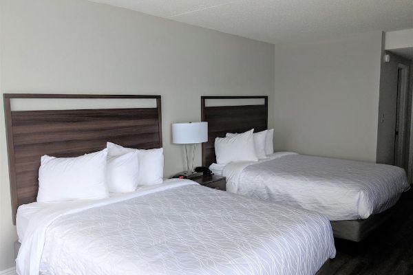Hotel Tahoe Resort on Lake George